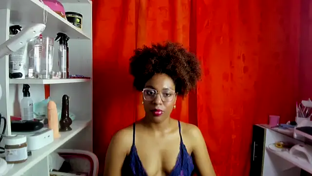 Snapshot of thaimy_ chatting on May 14, 2026, 3:02 am thaimy online show from May 14, 2026, 3:02 am