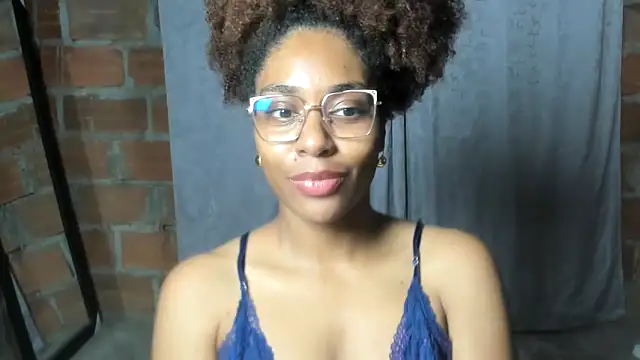 Snapshot of thaimy_ chatting on May 28, 2026, 2:31 am thaimy online show from May 28, 2026, 2:31 am