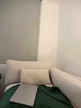 Snapshot of sweetAli_ chatting on September 23, 2025, 9:45 am sweetAli online show from September 23, 2025, 9:45 am