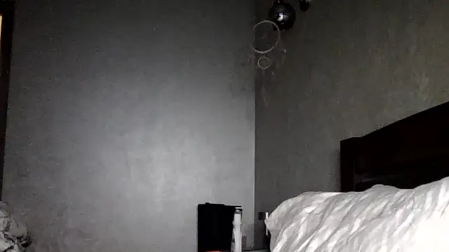 Snapshot of JulianaGold1 chatting on March 20, 2026, 4:23 pm JulianaGold1 online show from March 20, 2026, 4:23 pm