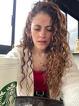 alana15 online show from February 14, 2025, 8:26 pm