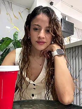 alana15 online show from October 13, 2025, 9:37 pm