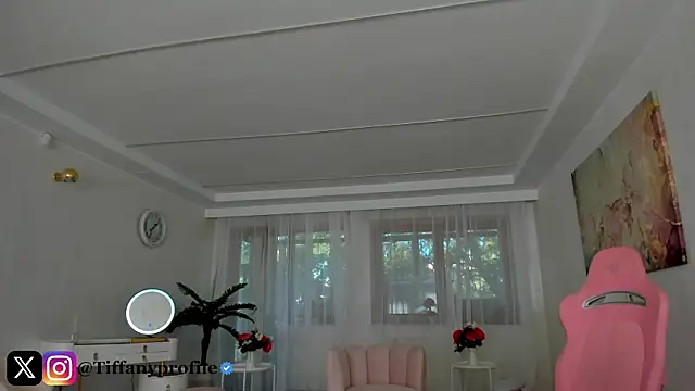 Snapshot of TiffanyHouston_ chatting on September 18, 2025, 6:15 am TiffanyHouston online show from September 18, 2025, 6:15 am