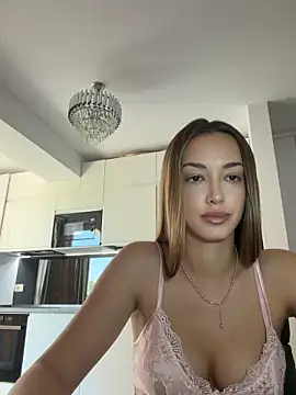Snapshot of TiffanyHouston_ chatting on May 18, 2026, 10:32 am TiffanyHouston online show from May 18, 2026, 10:32 am