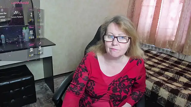 Snapshot of Frau_Marta chatting on February 6, 2025, 11:10 am Frau Marta online show from February 6, 2025, 11:10 am