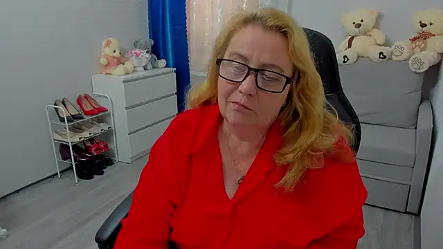Snapshot of Frau_Marta chatting on July 21, 2026, 12:51 pm Frau Marta online show from July 21, 2026, 12:51 pm