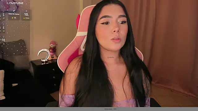 Snapshot of shantall_vidales_ chatting on January 8, 2025, 6:09 am shantall vidales online show from January 8, 2025, 6:09 am