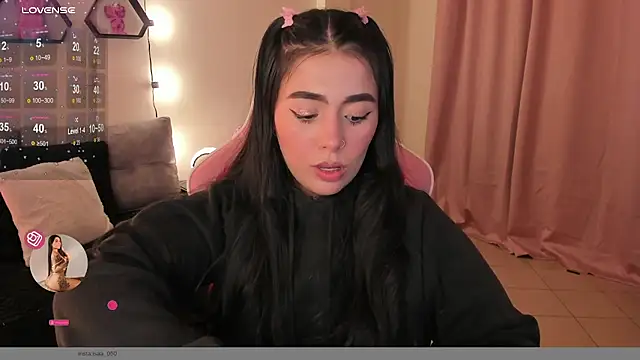 Snapshot of shantall_vidales_ chatting on February 8, 2025, 4:25 am shantall vidales online show from February 8, 2025, 4:25 am