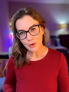 MaiseKnox online show from April 28, 2026, 10:15 pm
