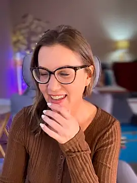 MaiseKnox online show from May 1, 2026, 9:08 pm