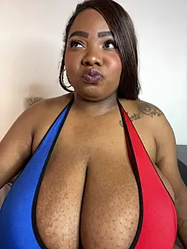 Snapshot of angelGgold chatting on June 2, 2026, 12:29 pm angelGgold online show from June 2, 2026, 12:29 pm