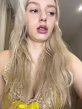 AnikaBest online show from December 5, 2025, 1:58 am