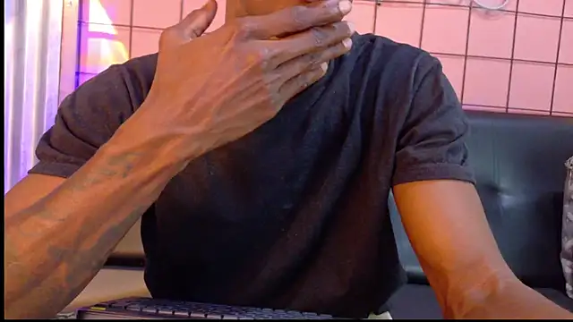 Snapshot of martin_killer chatting on November 13, 2025, 1:15 am martin killer online show from November 13, 2025, 1:15 am