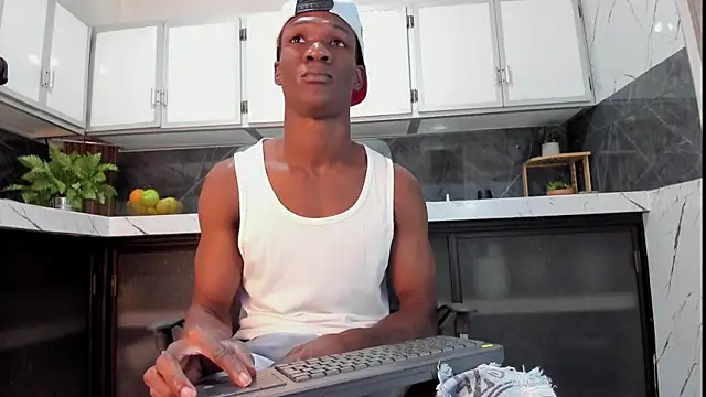 Snapshot of martin_killer chatting on November 29, 2025, 7:28 pm martin killer online show from November 29, 2025, 7:28 pm