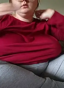 Fiona0705 online show from October 4, 2025, 1:31 pm