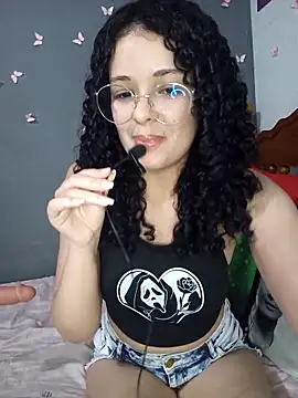 NinaSweet2 online show from November 22, 2025, 4:11 am