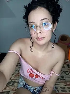 Snapshot of NinaSweet2 chatting on March 22, 2026, 4:27 am NinaSweet2 online show from March 22, 2026, 4:27 am