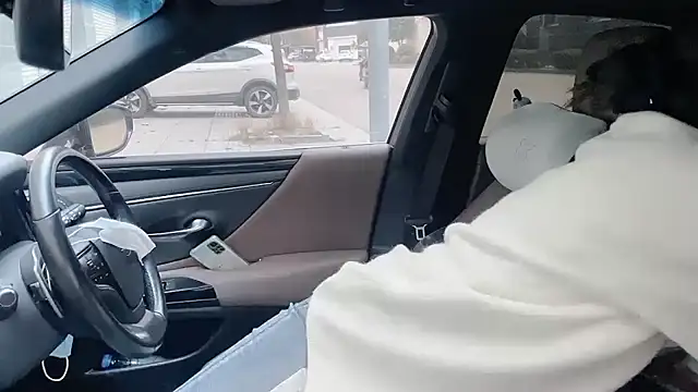 Snapshot of orla2021 chatting on December 2, 2025, 12:27 am orla2021 online show from December 2, 2025, 12:27 am