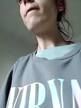 JoLeNe27 online show from April 24, 2026, 4:20 pm
