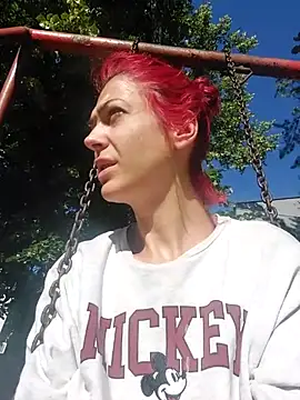 JoLeNe27 online show from June 12, 2026, 5:17 am