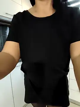 charrlote love online show from October 8, 2025, 7:39 am