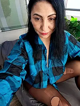 charrlote love online show from November 2, 2025, 12:40 pm