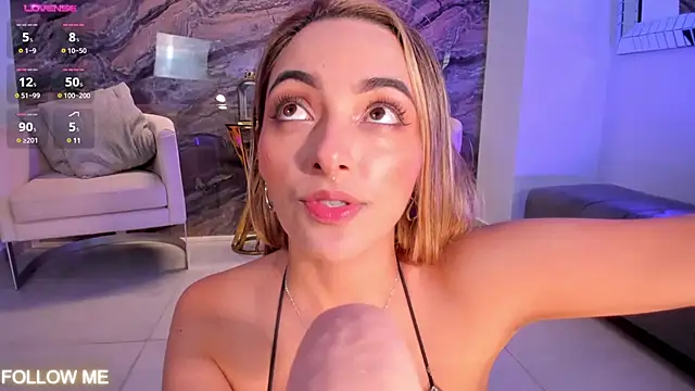 MelissaMoore  online show from March 5, 2025, 5:40 am