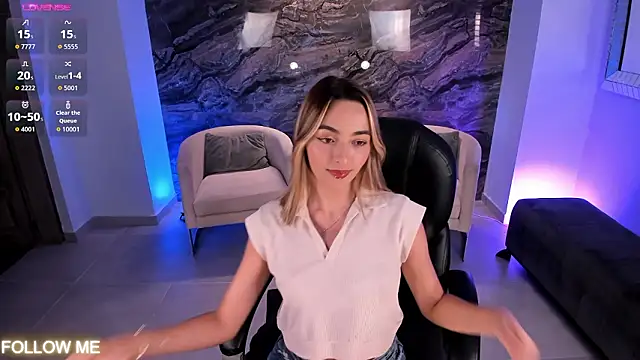 MelissaMoore  online show from February 12, 2026, 2:28 am