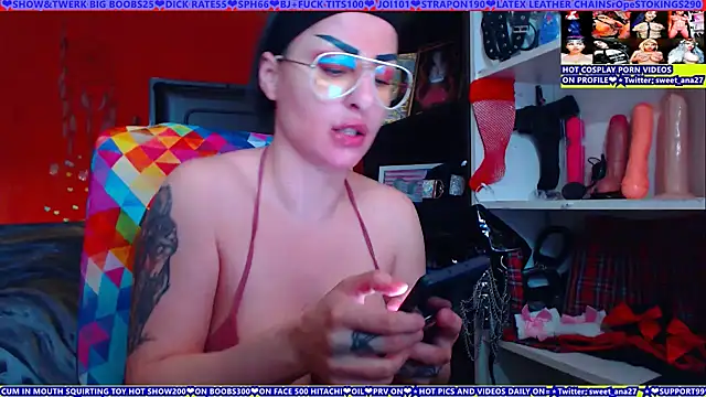 cuminmenowbbyx online show from June 8, 2026, 4:51 pm