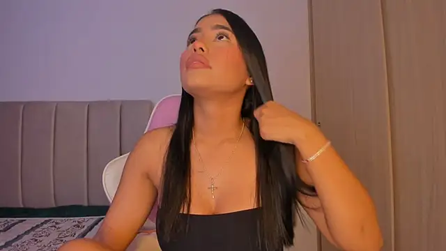 Snapshot of isa_bunny chatting on November 19, 2025, 2:55 am isa bunny online show from November 19, 2025, 2:55 am