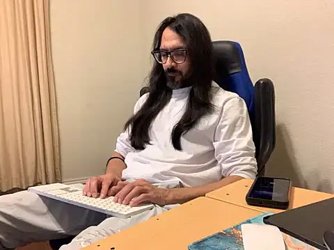 Youreherewithme online show from December 10, 2024, 1:32 am