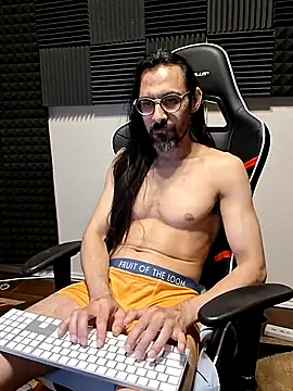 Youreherewithme online show from April 24, 2026, 2:47 am