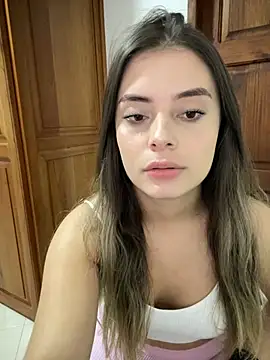 Snapshot of Miss_valeriaa chatting on December 13, 2024, 12:09 am Miss valeriaa online show from December 13, 2024, 12:09 am