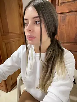 Snapshot of Miss_valeriaa chatting on February 4, 2025, 2:17 am Miss valeriaa online show from February 4, 2025, 2:17 am