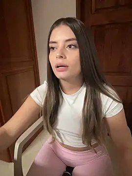 Snapshot of Miss_valeriaa chatting on February 7, 2025, 9:26 pm Miss valeriaa online show from February 7, 2025, 9:26 pm