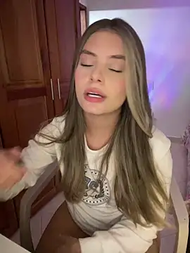 Snapshot of Miss_valeriaa chatting on March 15, 2025, 3:48 pm Miss valeriaa online show from March 15, 2025, 3:48 pm