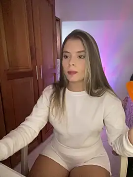 Snapshot of Miss_valeriaa chatting on March 19, 2025, 8:43 pm Miss valeriaa online show from March 19, 2025, 8:43 pm