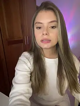 Snapshot of Miss_valeriaa chatting on March 19, 2025, 11:47 pm Miss valeriaa online show from March 19, 2025, 11:47 pm