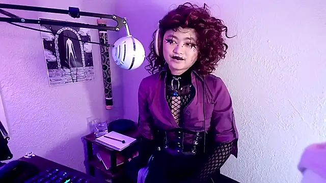 Snapshot of Azazelgains chatting on March 11, 2025, 4:32 am Azazelgains online show from March 11, 2025, 4:32 am