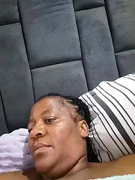 Snapshot of Galcraze chatting on January 11, 2025, 12:33 am Galcraze online show from January 11, 2025, 12:33 am