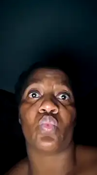 Snapshot of Galcraze chatting on February 23, 2025, 9:48 pm Galcraze online show from February 23, 2025, 9:48 pm