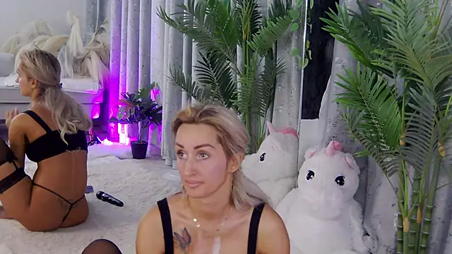 IsabelleEthan online show from July 10, 2026, 12:26 am