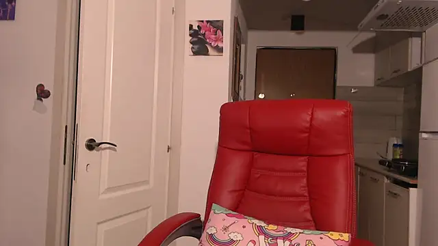 simyhvn online show from February 14, 2026, 5:37 am