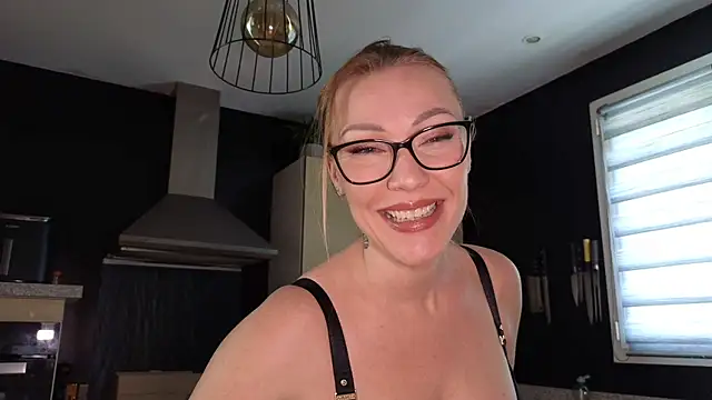 Sacha-xx online show from January 15, 2026, 12:54 pm