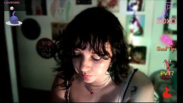 soynanabela28 online show from December 5, 2024, 11:18 pm