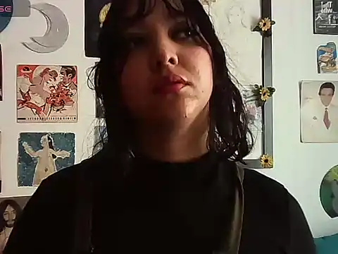 soynanabela28 online show from March 1, 2025, 4:11 pm