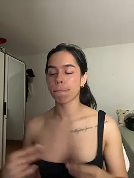 xlovelygirlx online show from January 11, 2025, 1:27 am