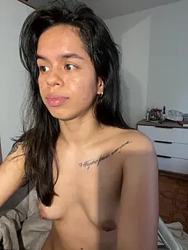 xlovelygirlx online show from February 22, 2025, 10:09 pm