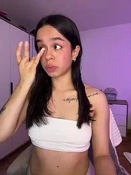 xlovelygirlx online show from March 1, 2025, 12:07 am