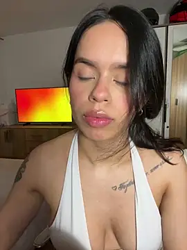 xlovelygirlx online show from March 17, 2026, 1:21 am